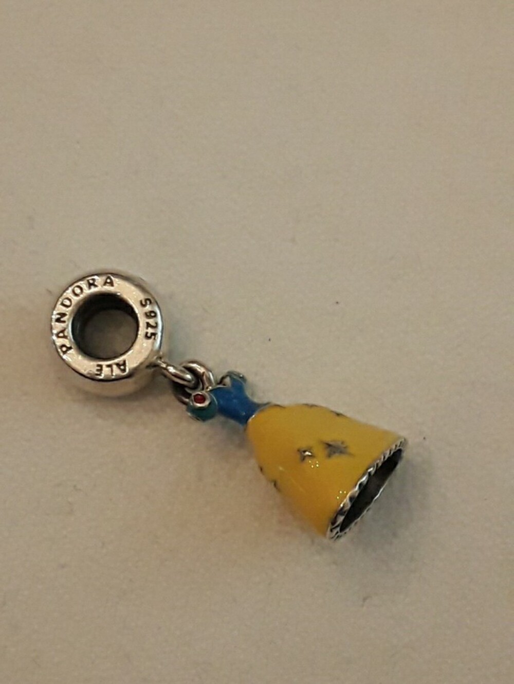 Pandora Disney Snow White charm - Picture 2 of 4